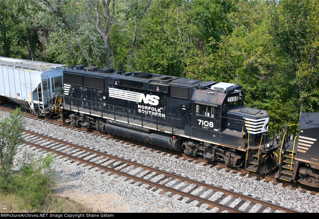 NS 7108 Roster shot.